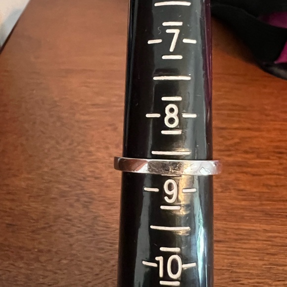 Sterling 2 crystal ring size 8.75 - Picture 3 of 8